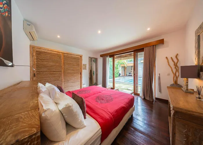 Lovely 4br Private Pool With Sundeck! 10mins Ride To Villa *