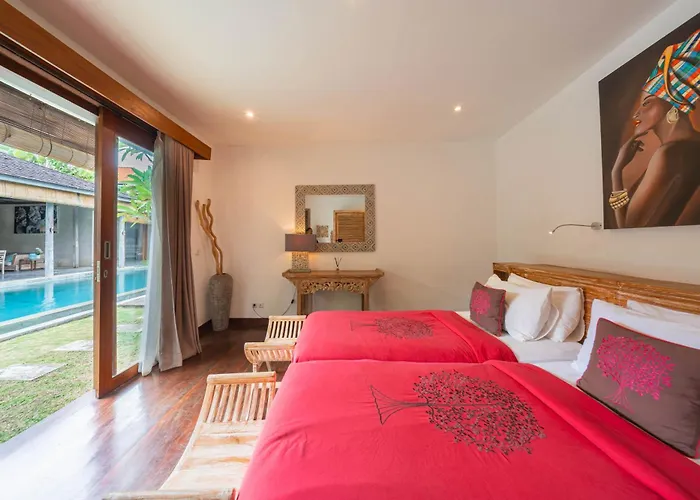 Lovely 4br Private Pool With Sundeck! 10mins Ride To Villa