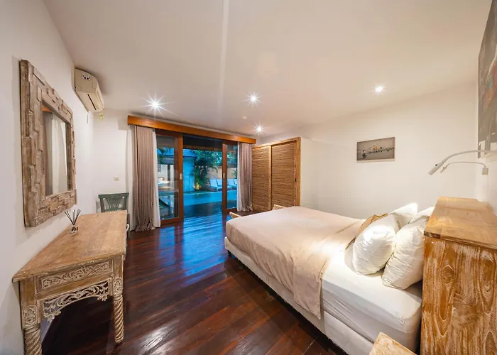 Lovely 4br Private Pool With Sundeck! 10mins Ride To