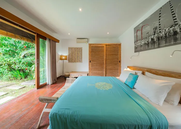 Lovely 4br Private Pool With Sundeck! 10mins Ride To