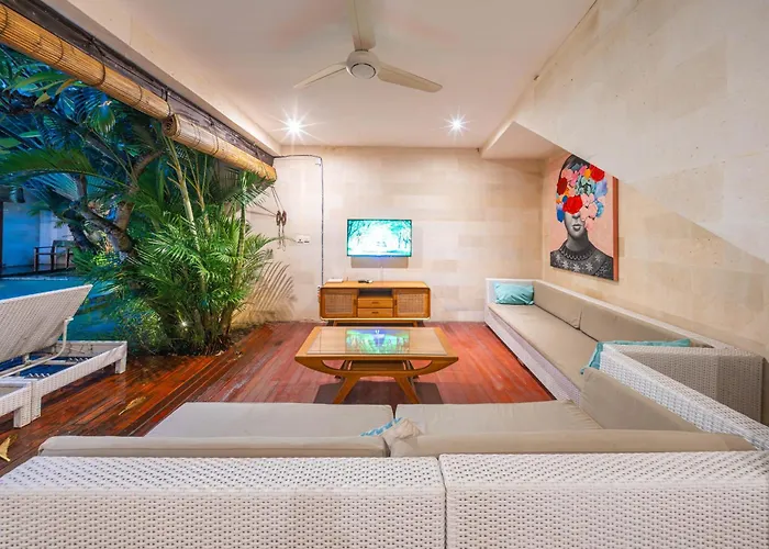 Lovely 4br Private Pool With Sundeck! 10mins Ride To *
